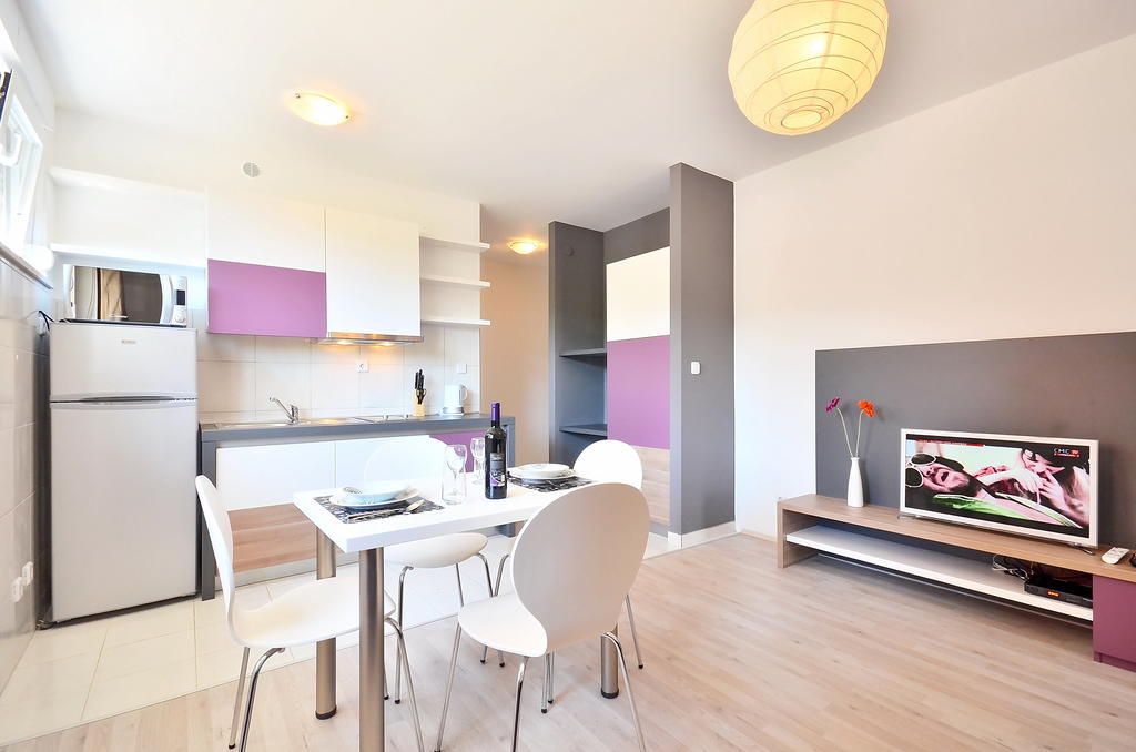 Bretia Apartments Sutivan Bilik gambar